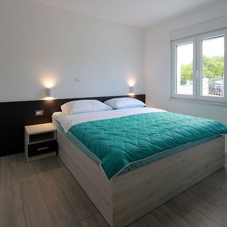 Apartmani Judita Pinezići エクステリア 写真