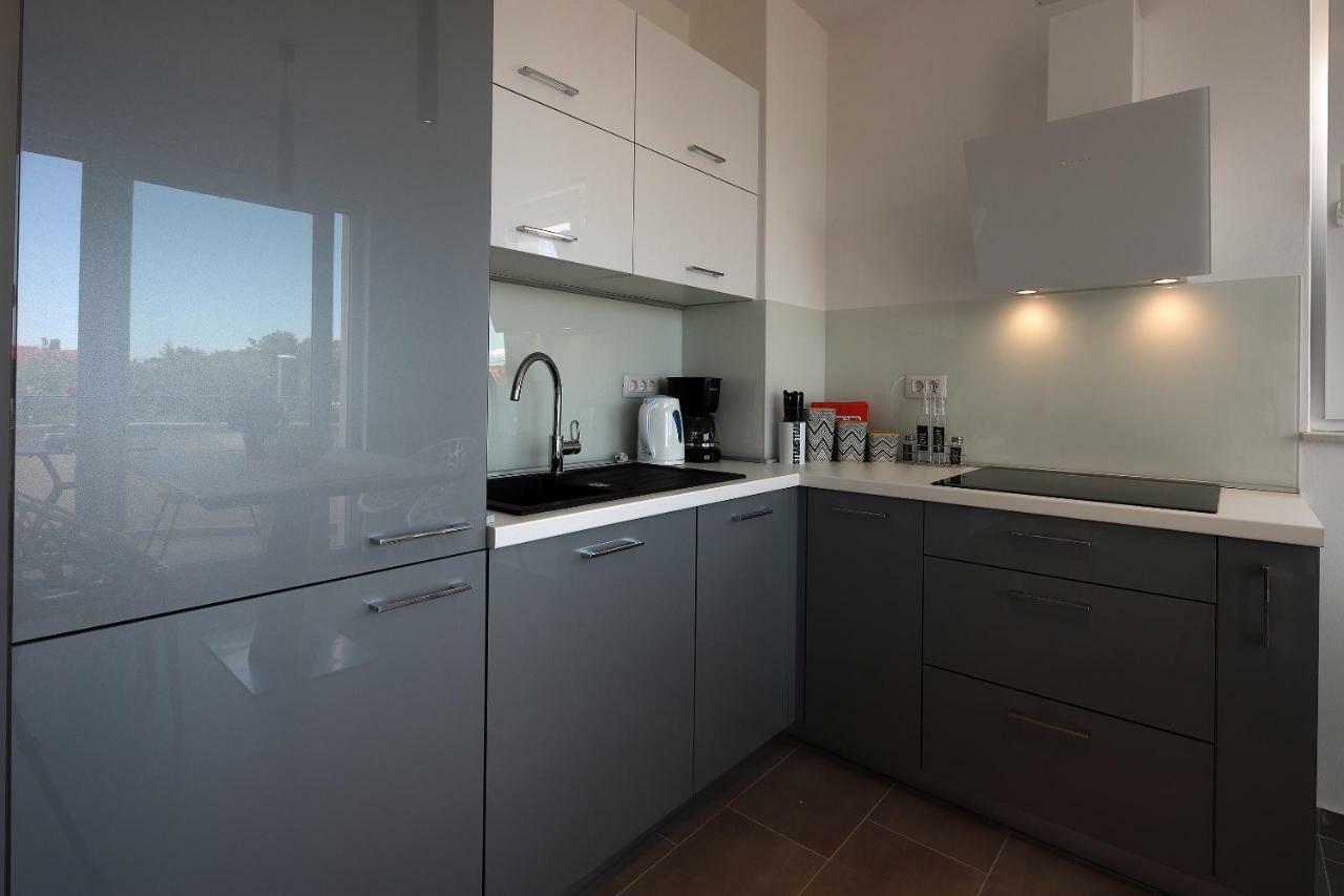 Apartmani Judita Pinezići エクステリア 写真