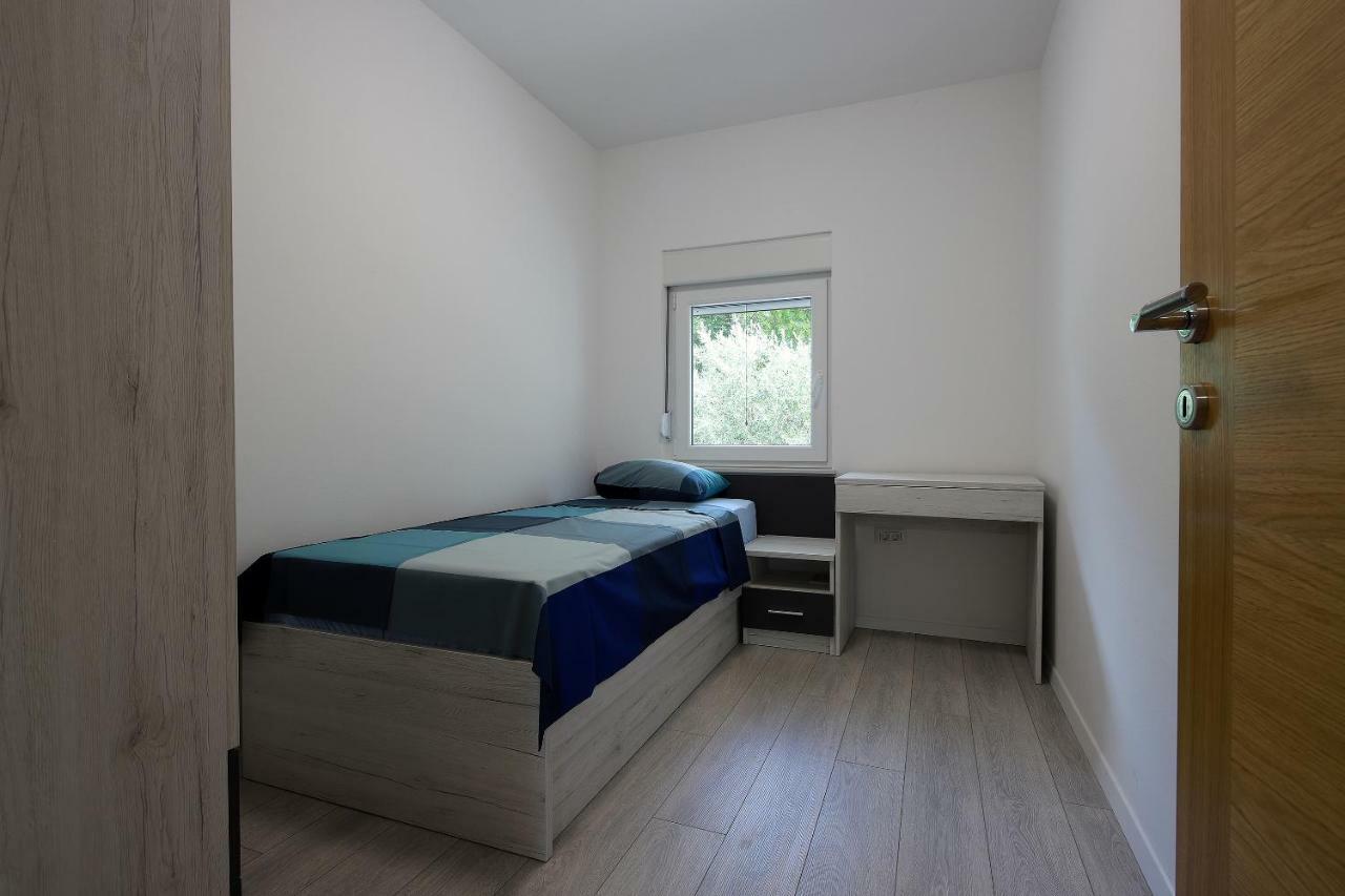 Apartmani Judita Pinezići エクステリア 写真