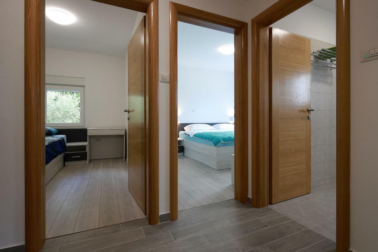 Apartmani Judita Pinezići エクステリア 写真