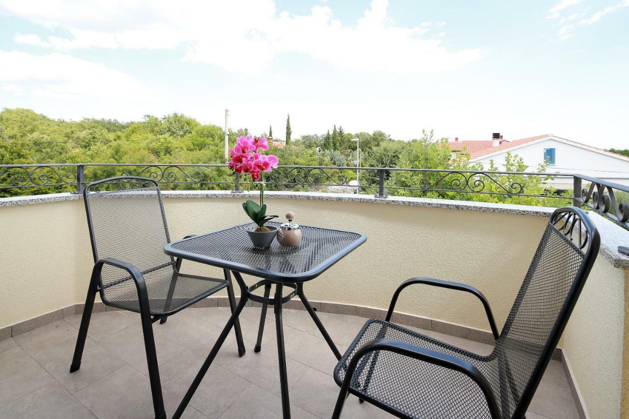 Apartmani Judita Pinezići エクステリア 写真