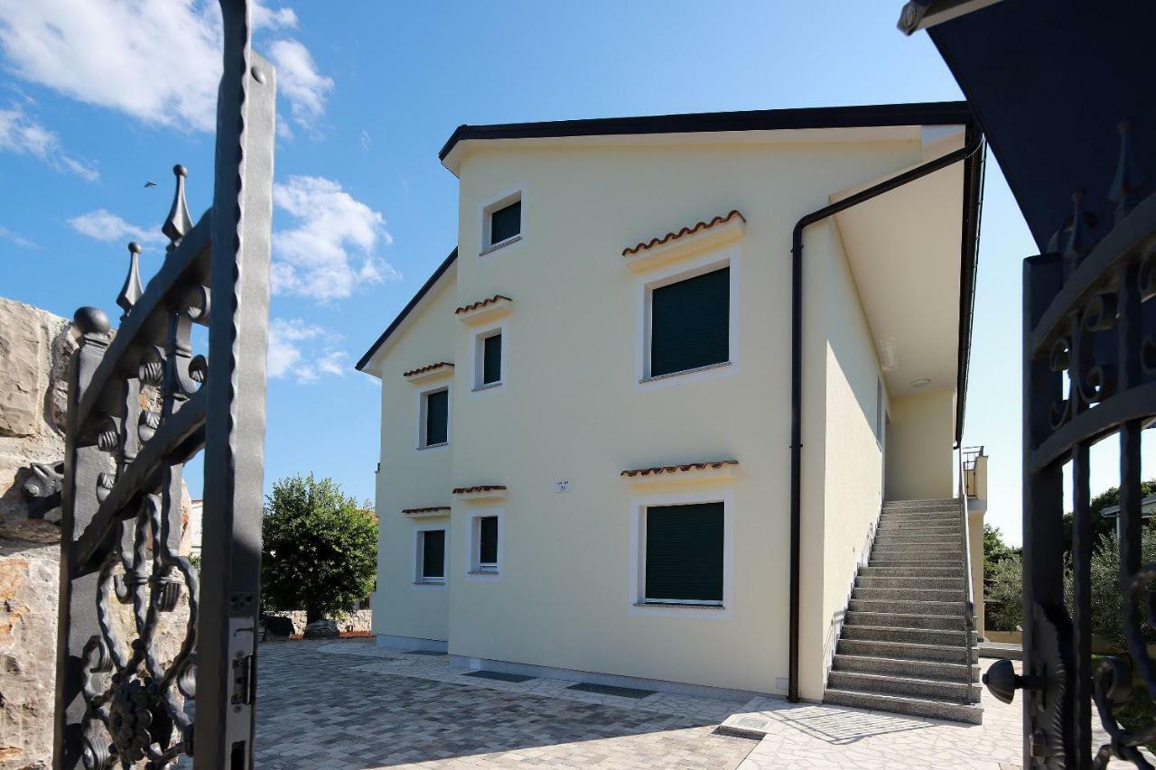 Apartmani Judita Pinezići エクステリア 写真