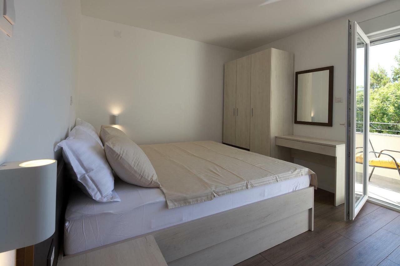 Apartmani Judita Pinezići エクステリア 写真