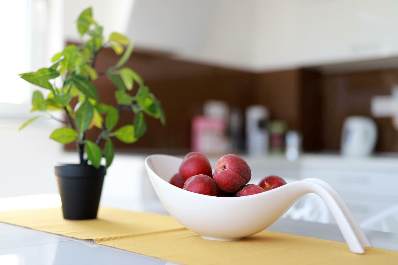 Apartmani Judita Pinezići エクステリア 写真